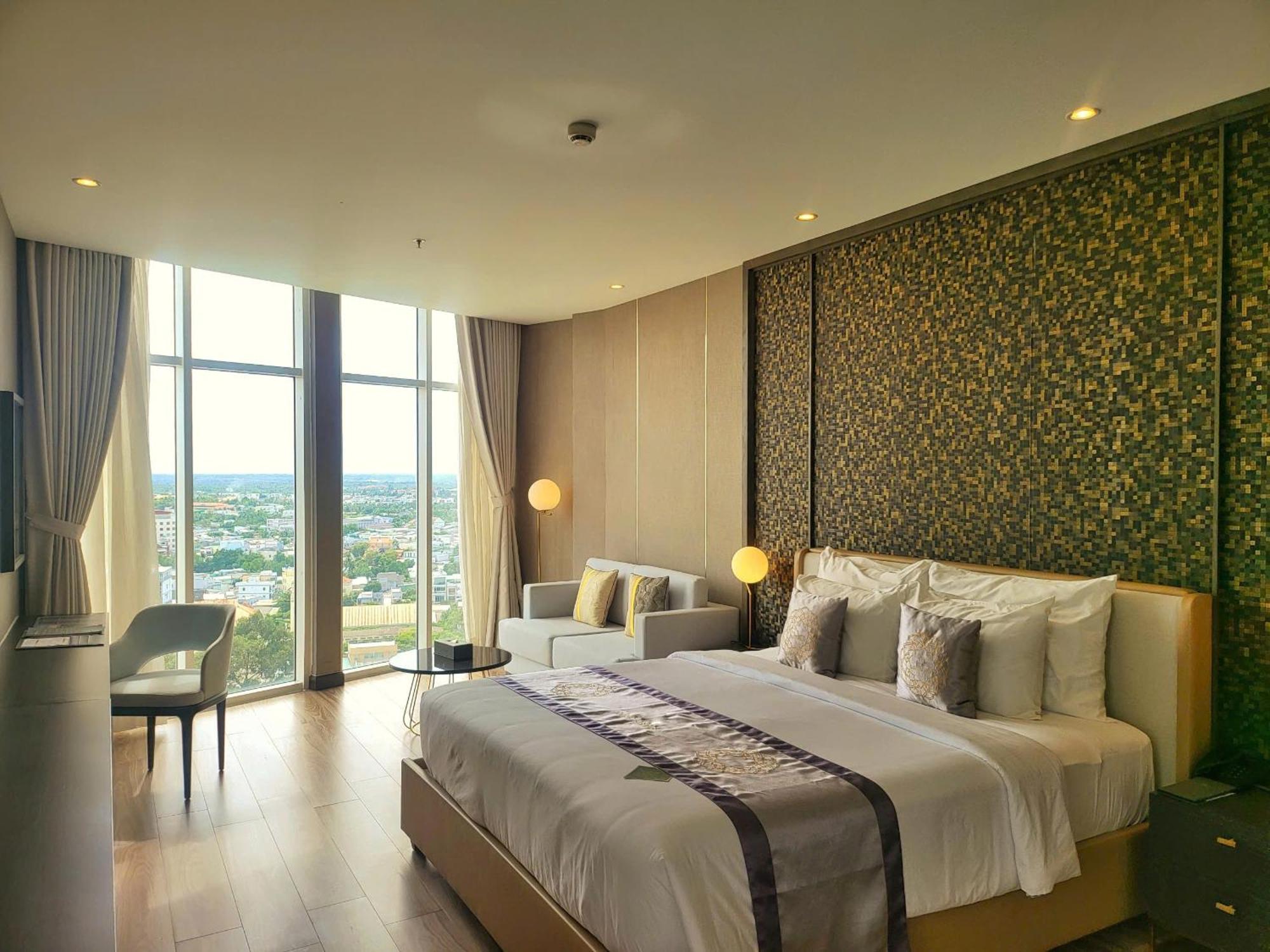 Diamond Stars Ben Tre Hotel מראה חיצוני תמונה Deluxe Suite